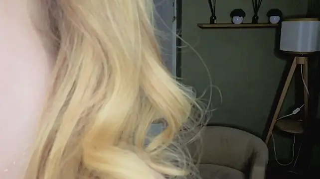 BlondeMiaX - Risky play with my panties