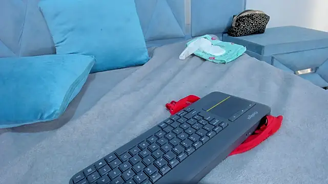 Mila_petiteasm