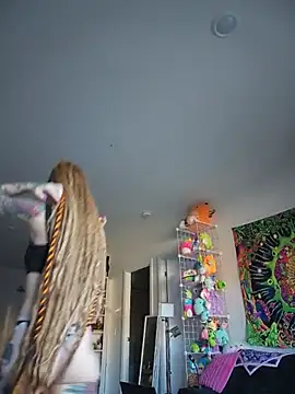 LucidLucy - Dildo riding cumshow last tip gets vid