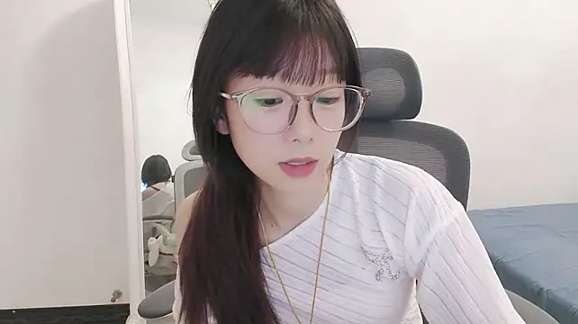 Angel_81 - 我人气不行但我气人还行