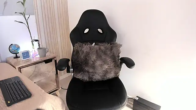 Naughty__Mom - 💦😈Luisa you are so sexy!