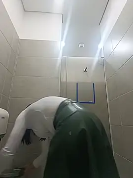 _Kamy_Hot - Boobs out in public🤫 coworker