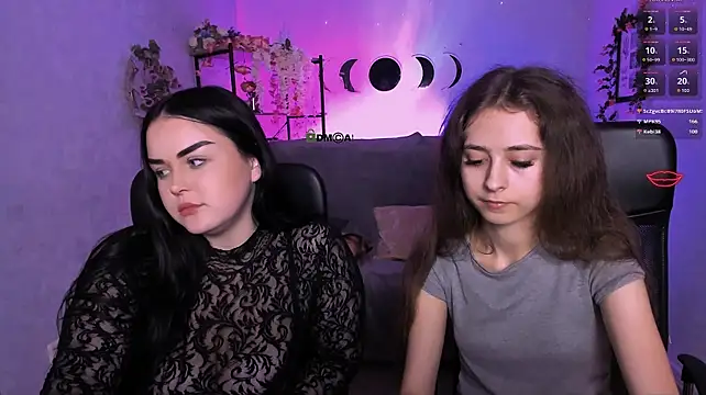 Rebecca_smile - show tits