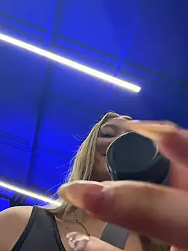 AnaCooper - Let me see your panties 😈