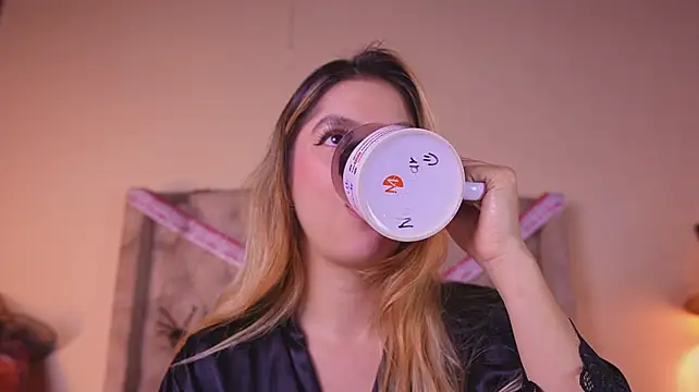 Allisson_m - oil in my butt