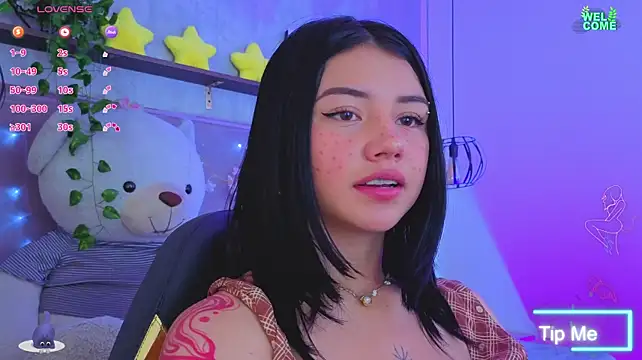 April_bennett - Tits out x3min ♥