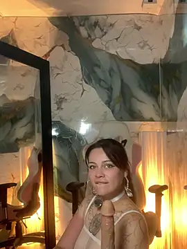 AylinCollins - ice in boobs ⭐