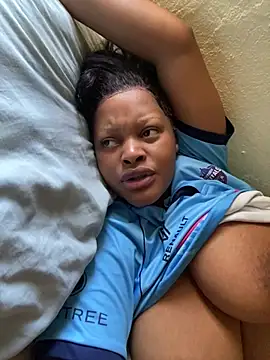 Iconic_black_barbie - I to buy a big dildo