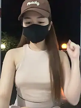 My_Melodyy - Make me cum pussy in public garden 🪴😈