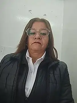 Dalilacaspier - Comenzar a masturbarme bien rico