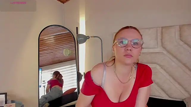 _zoe_3 - SHOW ASS !! (OIL+SPANK+OPEN ASS)
