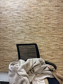 Tina626 - 请妈妈吃火腿肠