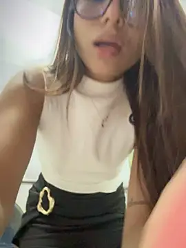 Amira_cute2