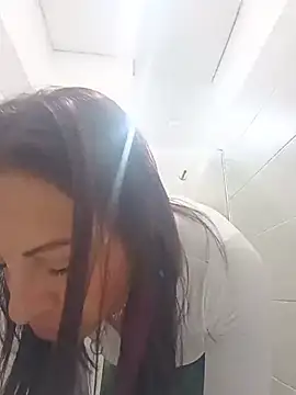 _Kamy_Hot - Boobs out in public🤫 coworker