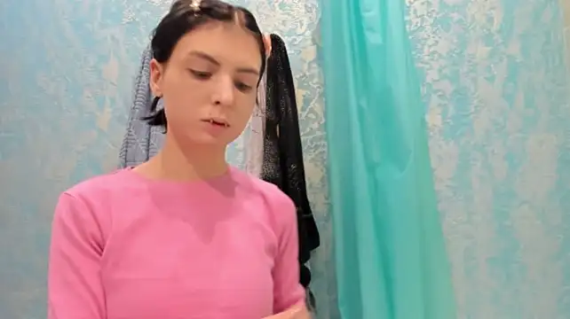 ErlinaBuoy - Shake boobs with bra intil flash nipples