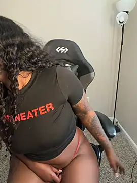 JasReign2 - Flash Boobs
