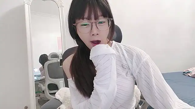 Angel_81 - 我人气不行但我气人还行