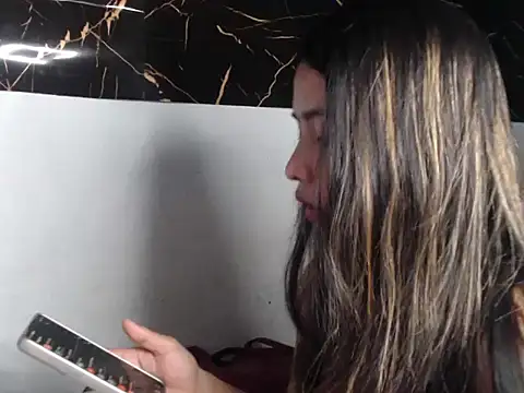 Urbabygirl_jenny - make me happy