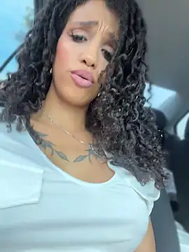 Brithany_bridge - My driving finger my pussy