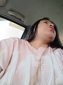 Lucy_blush - Flash tits in public