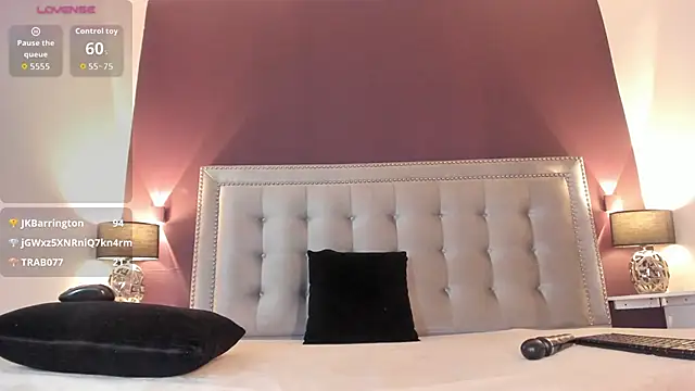 IssyRosse - PUSSYPLAY AND RUB CLIT🍒