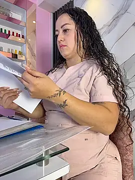 Nails_Lucia