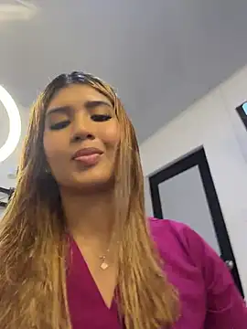 Kinky-Spa - 1 FINGER IN MY ASS