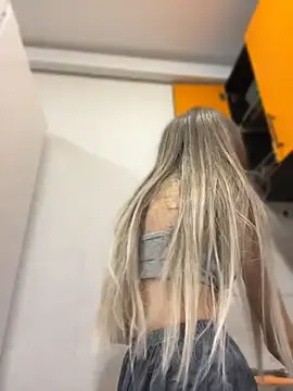 SandraCarter - Play with nipples 🔥