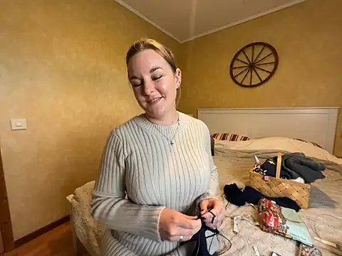 SwedishJennifer - Topless