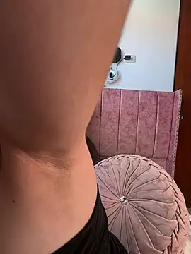 Estrella22 - bounce tits