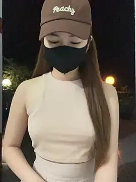 My_Melodyy - Make me cum pussy in public garden 🪴😈