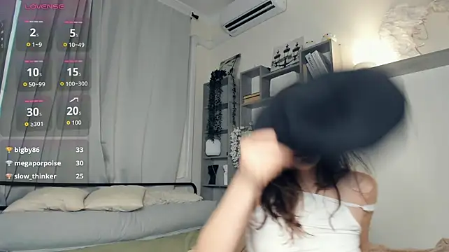 MellisaCerenzia - Take off jeans