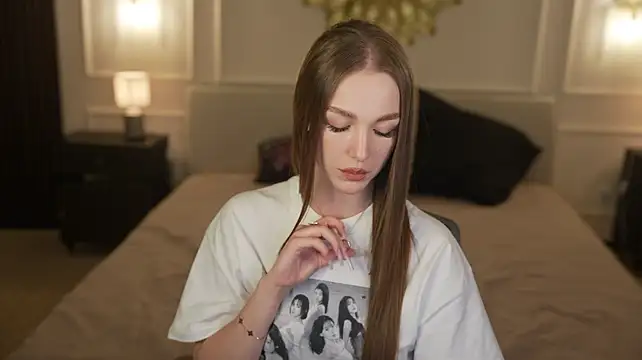 Ella_054 - doggy+slap ass 2 girls