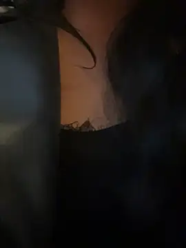 Tisha_Busty - SIT TOPLESS 1 MIN & RUB NAKD PUSSY now