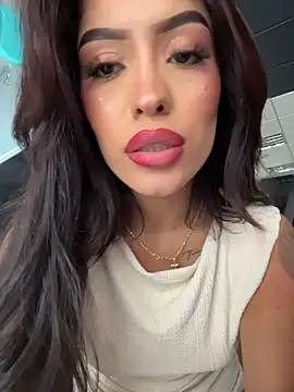 MystiqueXXX - FINGERING PUSSYIN PUBLIC RECEPTION! 🥵🫣