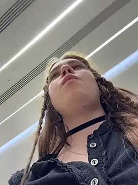 Lucy-joy - FLASH BOOBS IN THE STORE