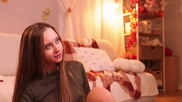 Pretty_Princess_Elina - take off my top