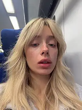 PollyLolly - see me?