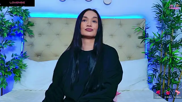 Daliya_ - 🍑 Booty Tease — Low-Angle View 🍑