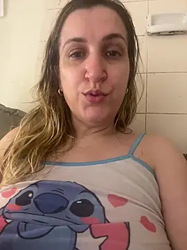 Bia_sexynovaes - Bia senta no pau de 4
