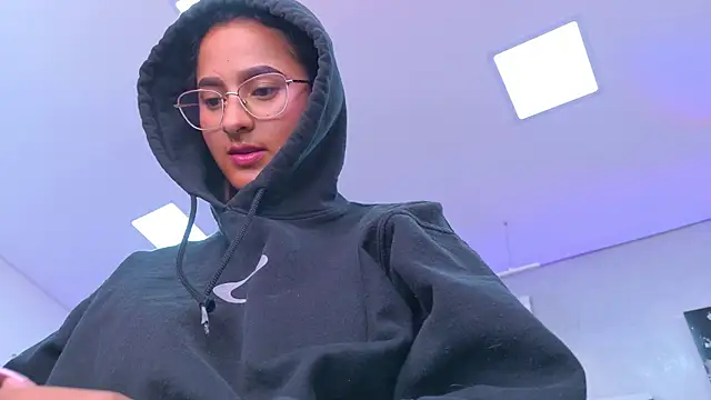 Kendra_london - 🎃🍭 Show Naked 🎃🍭