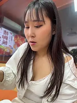 Doreennn - 车上有侄子，带他去剪头发，不能叫