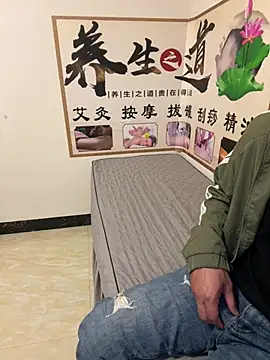 Qujing002 - 会所调戏技师小妹操逼喷水颜射