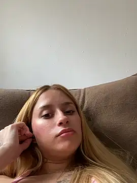 Barbie107 - Mostrar os peitos