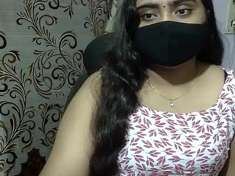 SHALINI_012's Live XXX Chat