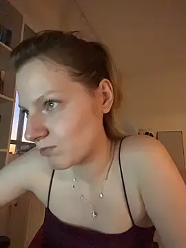 MaryHiggins - Naked playing with pussy