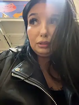 Tisha_Busty - PLAY NAKED THICK PUSSY 1 MIN in MARKET