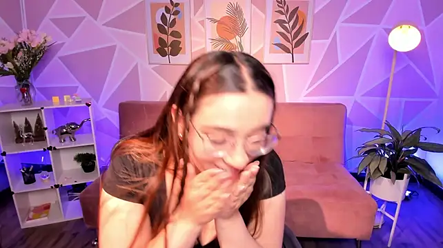 _RosieRider - Play with ice in boobs and mouth