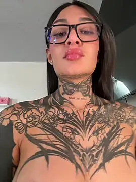 Suis_evangeline - FULL NAKED + TWERKING