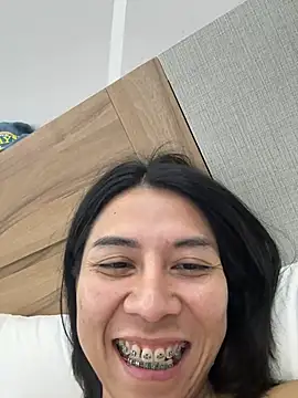 Em1927 - Play pussy